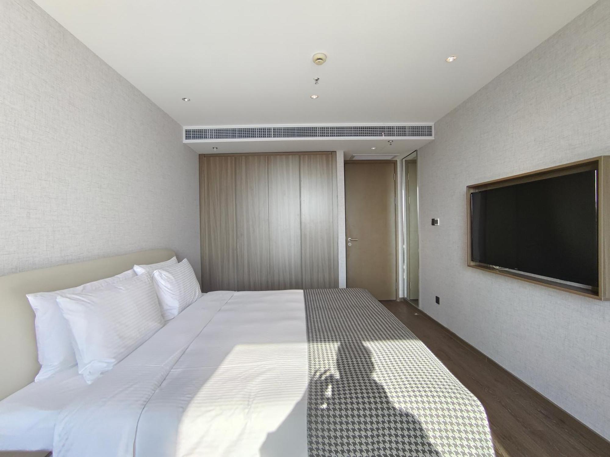 Somerset Xuhui Riverside Serviced